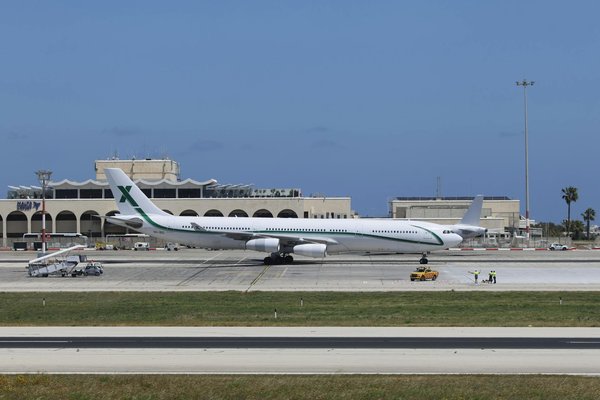 How do seasonal events in the UK enhance the tourist experience throughout the year?